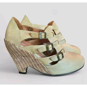 JOHN FLUEVOG  Wedge Women's Size 10.5 Tan 100% Leather Farrah Block Heel…